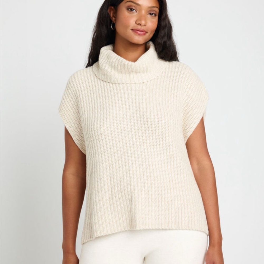 Splendid Cream Cowl Neck Sweater L NWT